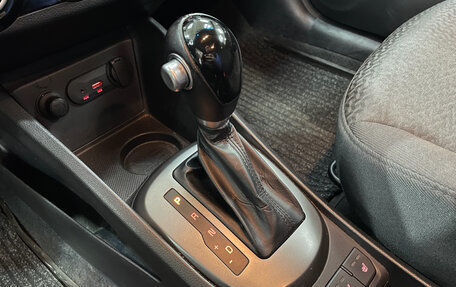 KIA Rio III рестайлинг, 2015 год, 1 045 000 рублей, 25 фотография