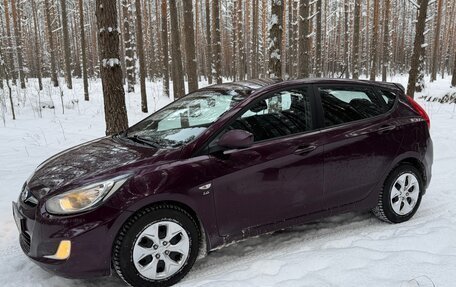 Hyundai Solaris II рестайлинг, 2011 год, 870 000 рублей, 4 фотография