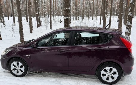 Hyundai Solaris II рестайлинг, 2011 год, 870 000 рублей, 5 фотография
