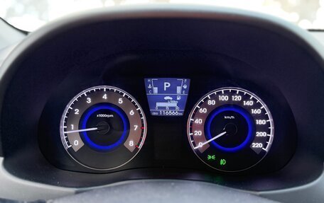 Hyundai Solaris II рестайлинг, 2011 год, 870 000 рублей, 13 фотография