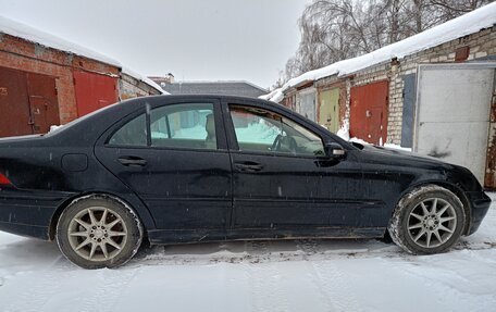 Mercedes-Benz C-Класс, 2001 год, 380 000 рублей, 4 фотография