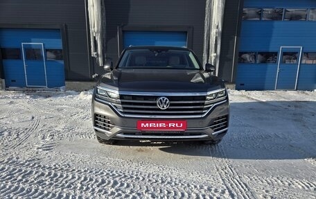Volkswagen Touareg III, 2020 год, 7 400 000 рублей, 2 фотография