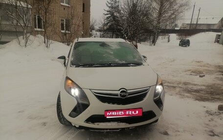 Opel Zafira C рестайлинг, 2012 год, 1 140 000 рублей, 1 фотография