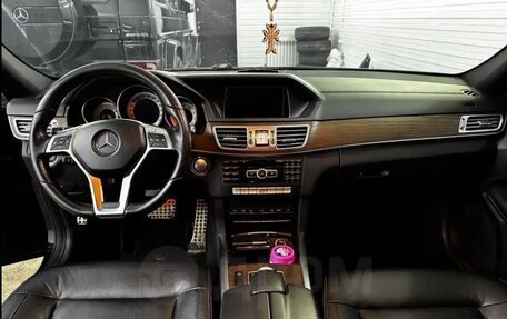 Mercedes-Benz E-Класс, 2014 год, 2 700 000 рублей, 8 фотография