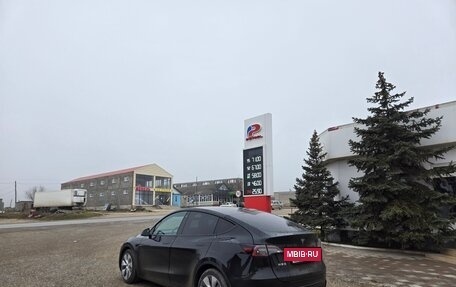 Tesla Model Y I, 2022 год, 2 250 000 рублей, 8 фотография