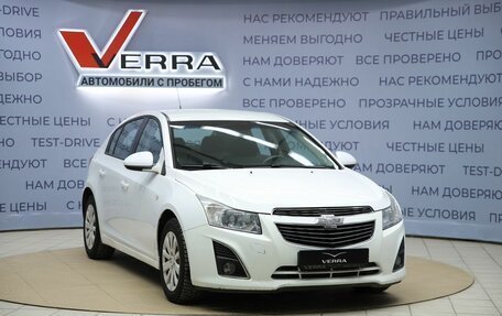 Chevrolet Cruze II, 2013 год, 690 000 рублей, 3 фотография