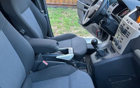 Opel Zafira B, 2008 год, 550 000 рублей, 16 фотография