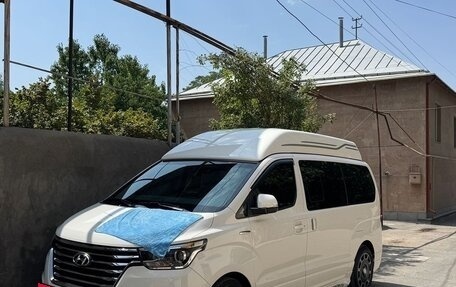 Hyundai Grand Starex Grand Starex I рестайлинг 2, 2019 год, 4 950 000 рублей, 4 фотография
