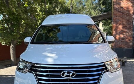 Hyundai Grand Starex Grand Starex I рестайлинг 2, 2019 год, 4 950 000 рублей, 24 фотография