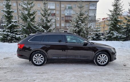 Skoda Superb III рестайлинг, 2021 год, 2 450 000 рублей, 3 фотография