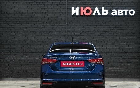 Hyundai Solaris II рестайлинг, 2022 год, 1 900 000 рублей, 5 фотография