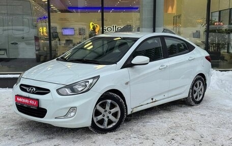 Hyundai Solaris II рестайлинг, 2013 год, 800 000 рублей, 1 фотография