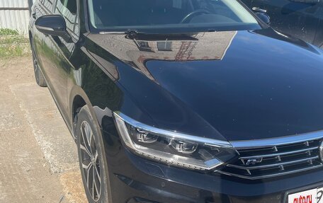 Volkswagen Passat B8 рестайлинг, 2019 год, 1 950 000 рублей, 11 фотография