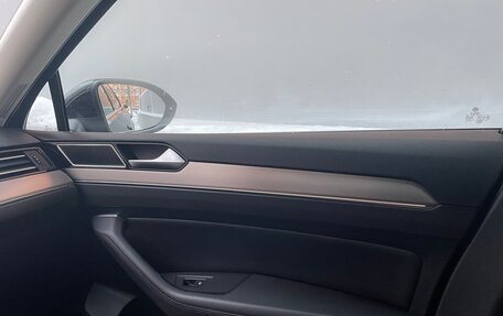 Volkswagen Passat B8 рестайлинг, 2019 год, 1 950 000 рублей, 19 фотография