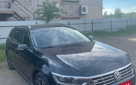 Volkswagen Passat B8 рестайлинг, 2019 год, 1 950 000 рублей, 4 фотография