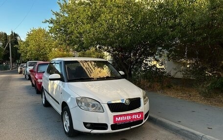 Skoda Fabia II, 2009 год, 680 000 рублей, 2 фотография