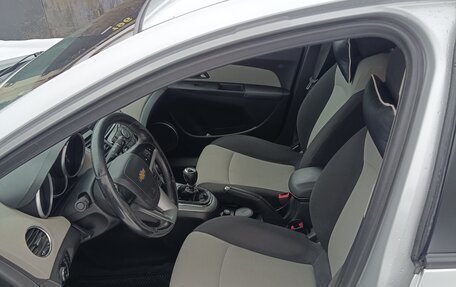 Chevrolet Cruze II, 2012 год, 700 000 рублей, 8 фотография