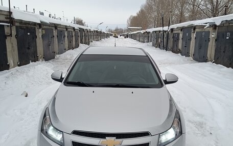 Chevrolet Cruze II, 2012 год, 700 000 рублей, 2 фотография