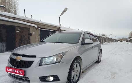 Chevrolet Cruze II, 2012 год, 700 000 рублей, 4 фотография