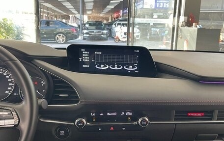 Mazda 3, 2022 год, 1 844 000 рублей, 4 фотография