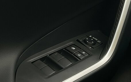 Toyota RAV4, 2025 год, 4 499 000 рублей, 19 фотография