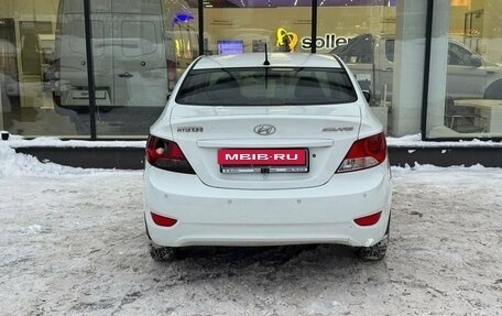 Hyundai Solaris II рестайлинг, 2013 год, 800 000 рублей, 7 фотография