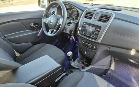 Renault Logan II, 2020 год, 790 000 рублей, 17 фотография