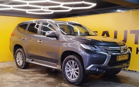 Mitsubishi Pajero Sport III рестайлинг, 2019 год, 2 999 000 рублей, 5 фотография