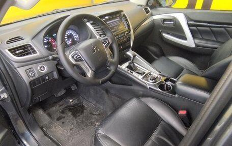 Mitsubishi Pajero Sport III рестайлинг, 2019 год, 2 999 000 рублей, 8 фотография