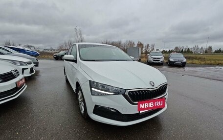 Skoda Rapid II, 2021 год, 1 590 000 рублей, 3 фотография