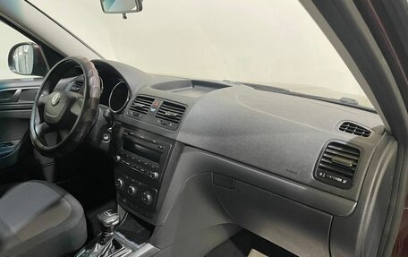 Skoda Yeti I рестайлинг, 2011 год, 700 000 рублей, 25 фотография