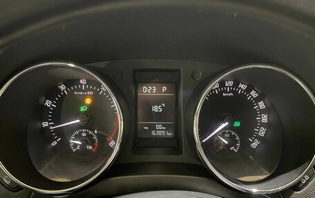 Skoda Yeti I рестайлинг, 2011 год, 700 000 рублей, 40 фотография