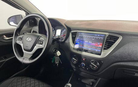 Hyundai Solaris II рестайлинг, 2017 год, 1 150 000 рублей, 15 фотография