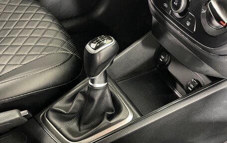 Hyundai Solaris II рестайлинг, 2017 год, 1 150 000 рублей, 19 фотография