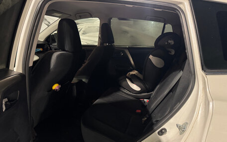 Toyota RAV4, 2013 год, 1 800 000 рублей, 8 фотография