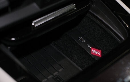 Porsche Cayenne III, 2025 год, 19 190 000 рублей, 25 фотография