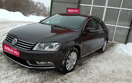 Volkswagen Passat B7, 2012 год, 1 050 000 рублей, 1 фотография