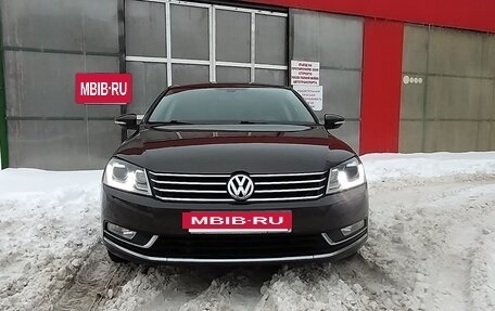 Volkswagen Passat B7, 2012 год, 1 050 000 рублей, 3 фотография