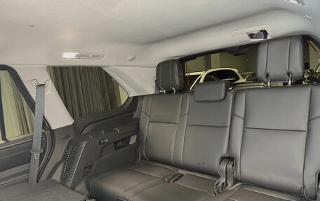 Toyota Sequoia, 2023 год, 15 500 000 рублей, 29 фотография