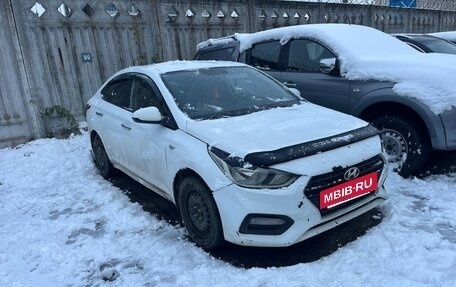 Hyundai Solaris II рестайлинг, 2019 год, 750 000 рублей, 3 фотография