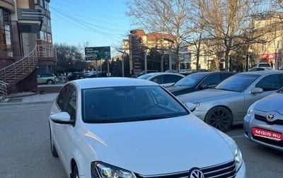 Volkswagen Passat B7, 2014 год, 990 000 рублей, 1 фотография