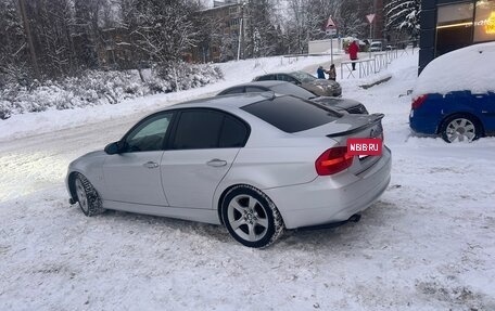 BMW 3 серия, 2005 год, 800 000 рублей, 4 фотография
