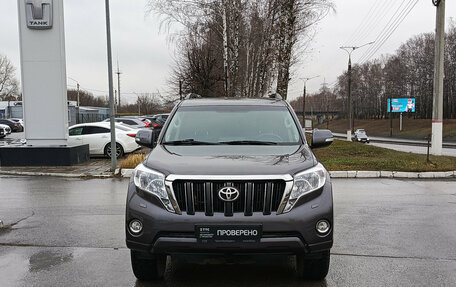 Toyota Land Cruiser Prado 150 рестайлинг 2, 2016 год, 3 250 000 рублей, 2 фотография