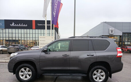 Toyota Land Cruiser Prado 150 рестайлинг 2, 2016 год, 3 250 000 рублей, 8 фотография