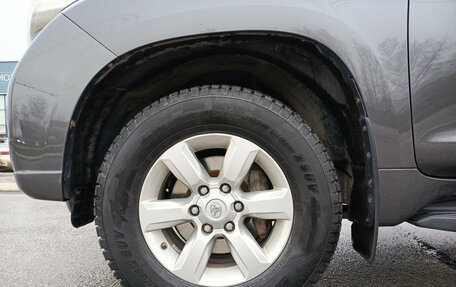 Toyota Land Cruiser Prado 150 рестайлинг 2, 2016 год, 3 250 000 рублей, 18 фотография