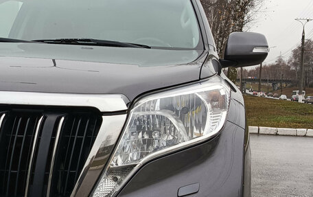 Toyota Land Cruiser Prado 150 рестайлинг 2, 2016 год, 3 250 000 рублей, 17 фотография