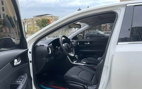 KIA K3, 2022 год, 1 750 000 рублей, 7 фотография