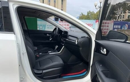 KIA K3, 2022 год, 1 750 000 рублей, 11 фотография