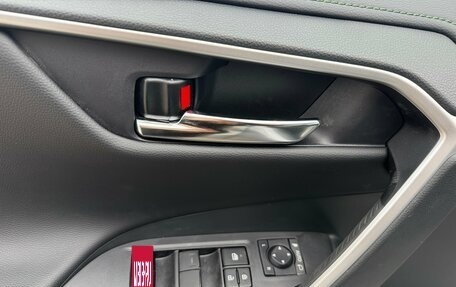 Toyota RAV4, 2025 год, 4 600 000 рублей, 11 фотография