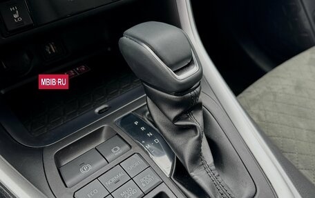 Toyota RAV4, 2025 год, 4 600 000 рублей, 14 фотография